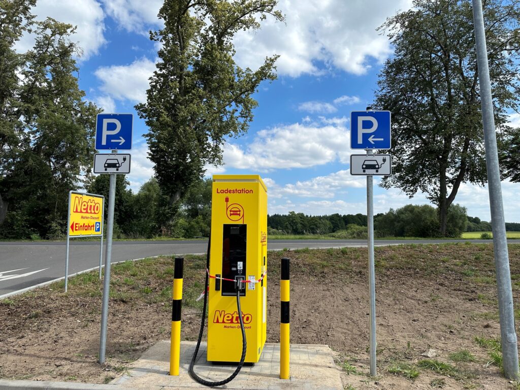 Stromtankstelle Netto Brüssow , Foto: Alena Lampe