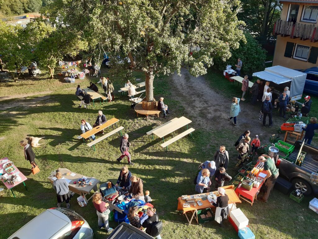 Luftbild vom Wochenmarkt Stegelitz, Foto: Adrian Rompel, Lizenz: Freunde der Feldsteinkirche Stegelitz e.V.